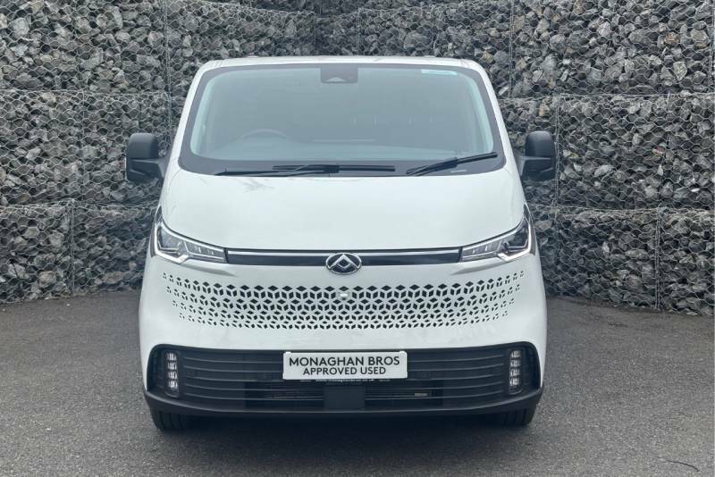 Maxus  Mpv White #7