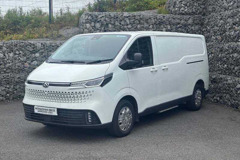 Maxus  Mpv White #4