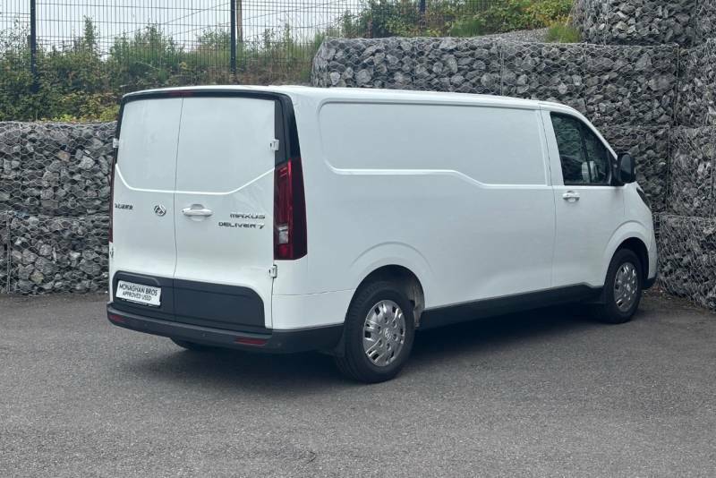 Maxus  Mpv White #12