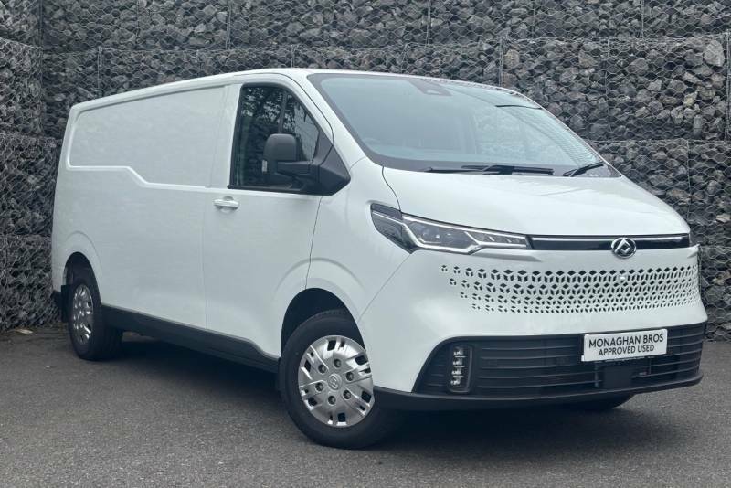 Maxus  Mpv White #1