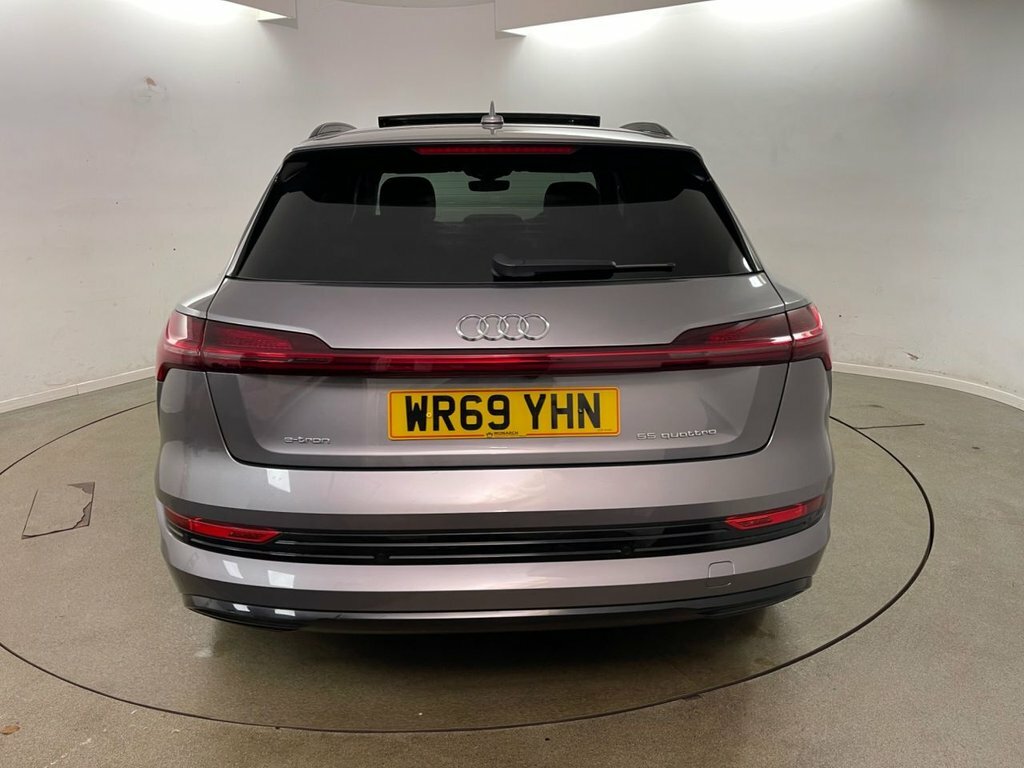 Audi E-tron Suv WR69YHN Grey #6