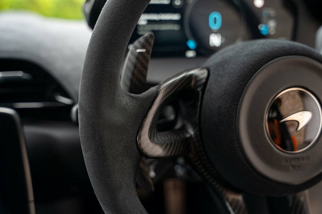 McLaren Artura Black Black #70