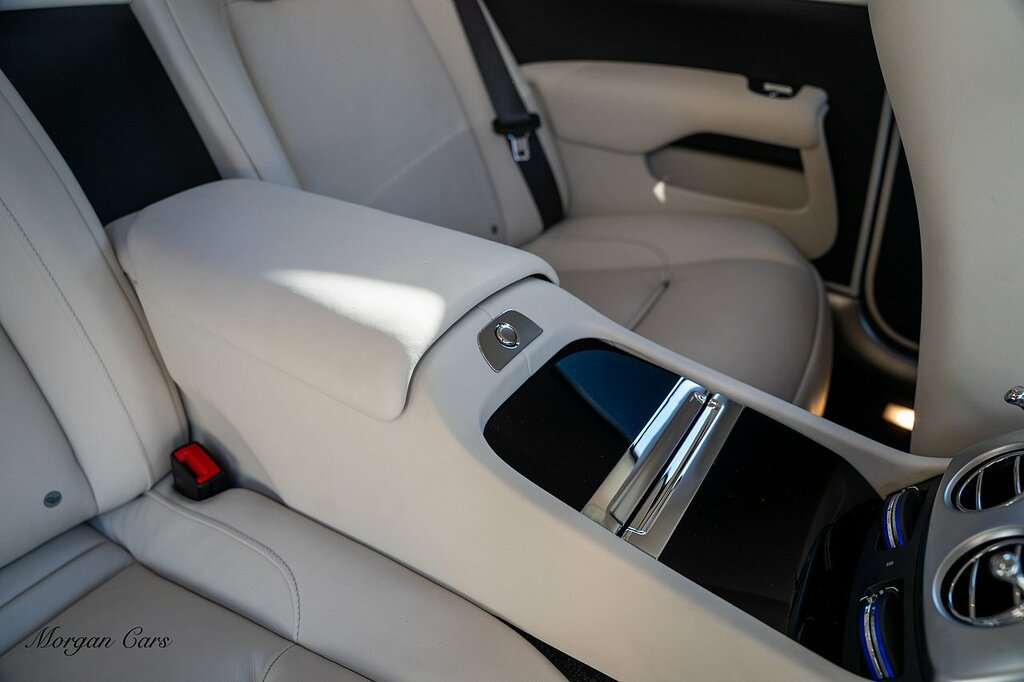 Rolls-Royce Wraith V12 Black #58