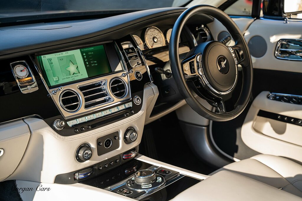 Rolls-Royce Wraith V12 Black #73
