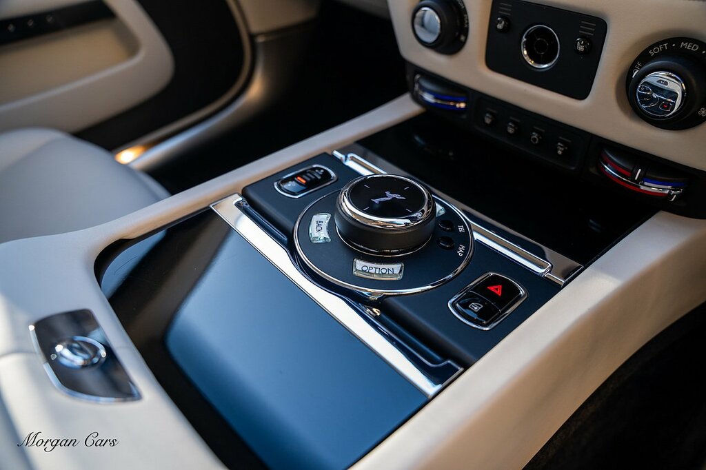 Rolls-Royce Wraith V12 Black #62