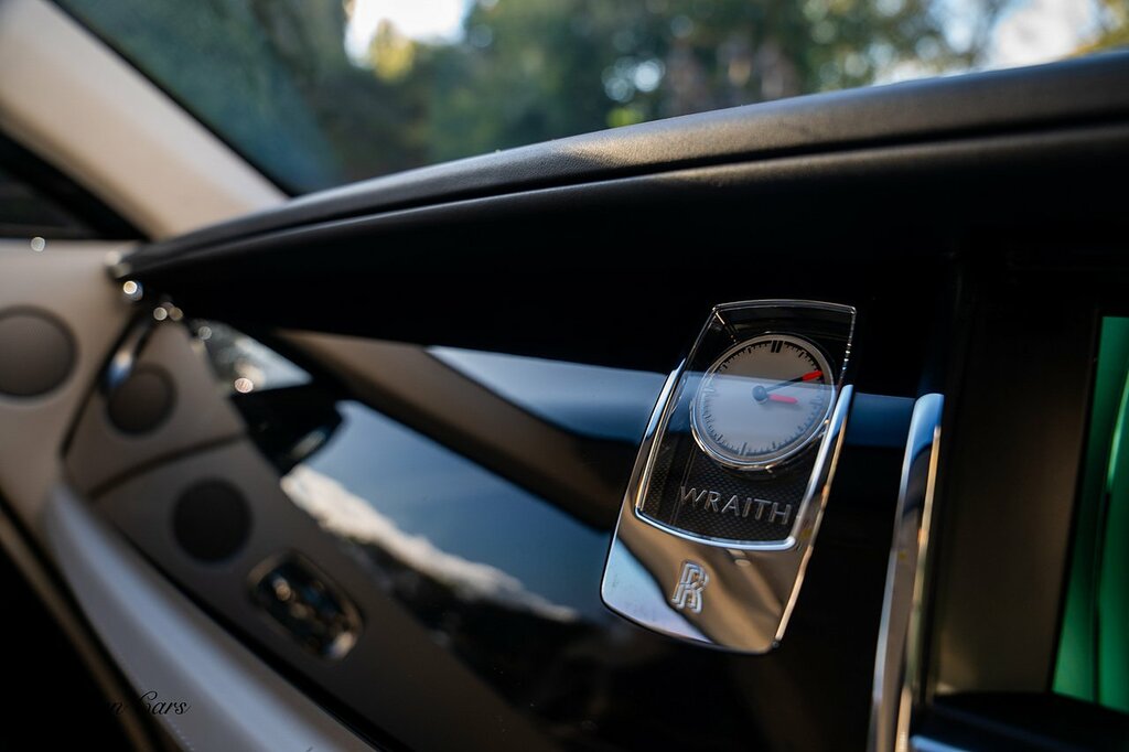 Rolls-Royce Wraith V12 Black #65