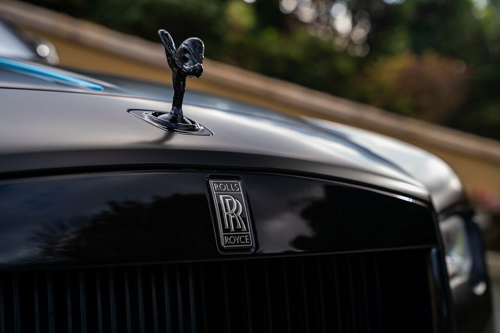 Rolls-Royce Wraith V12 Black #34