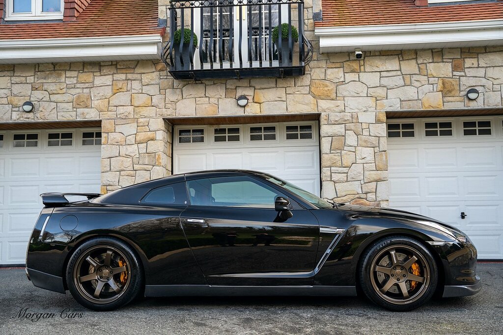 Nissan GT-R Coupe White #7