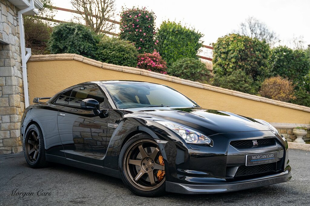 Nissan GT-R Coupe White #20