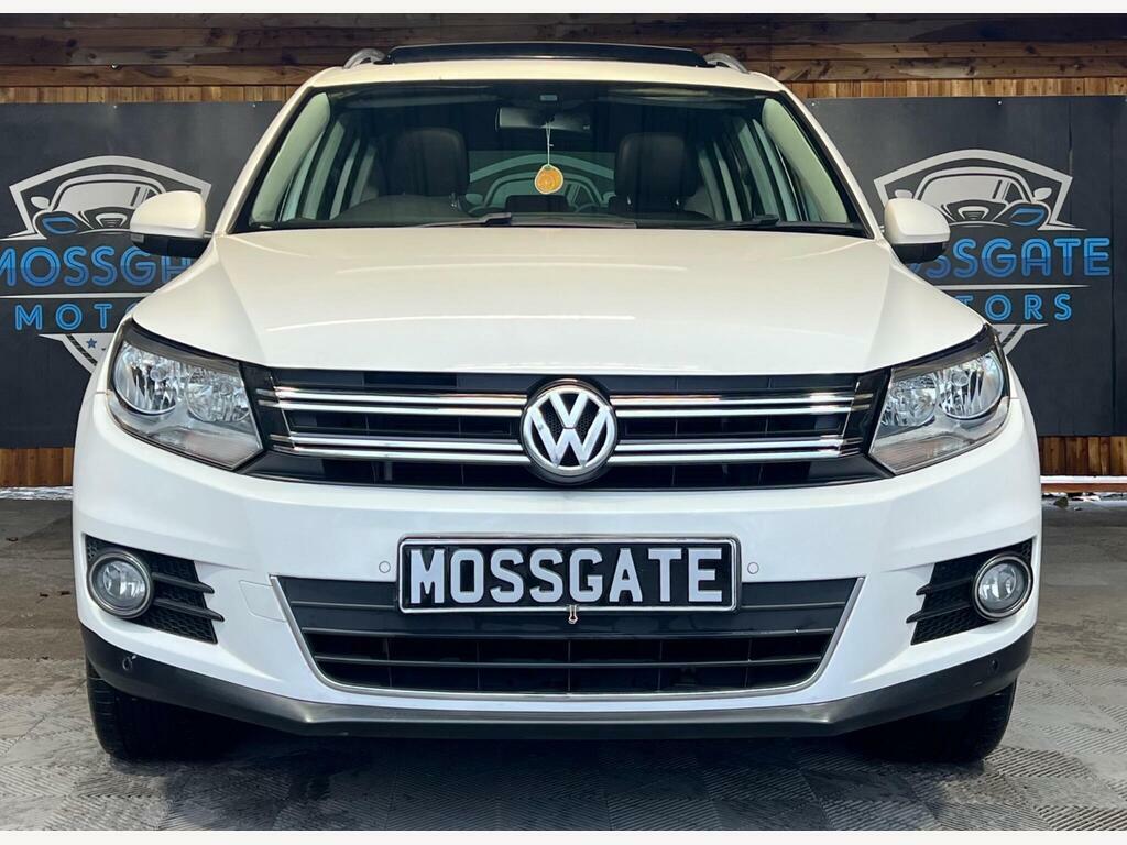 Volkswagen Tiguan 2.0 Tdi Bluemotion Tech Se Dsg 4Wd Euro 5 S S LP62XGF White #4