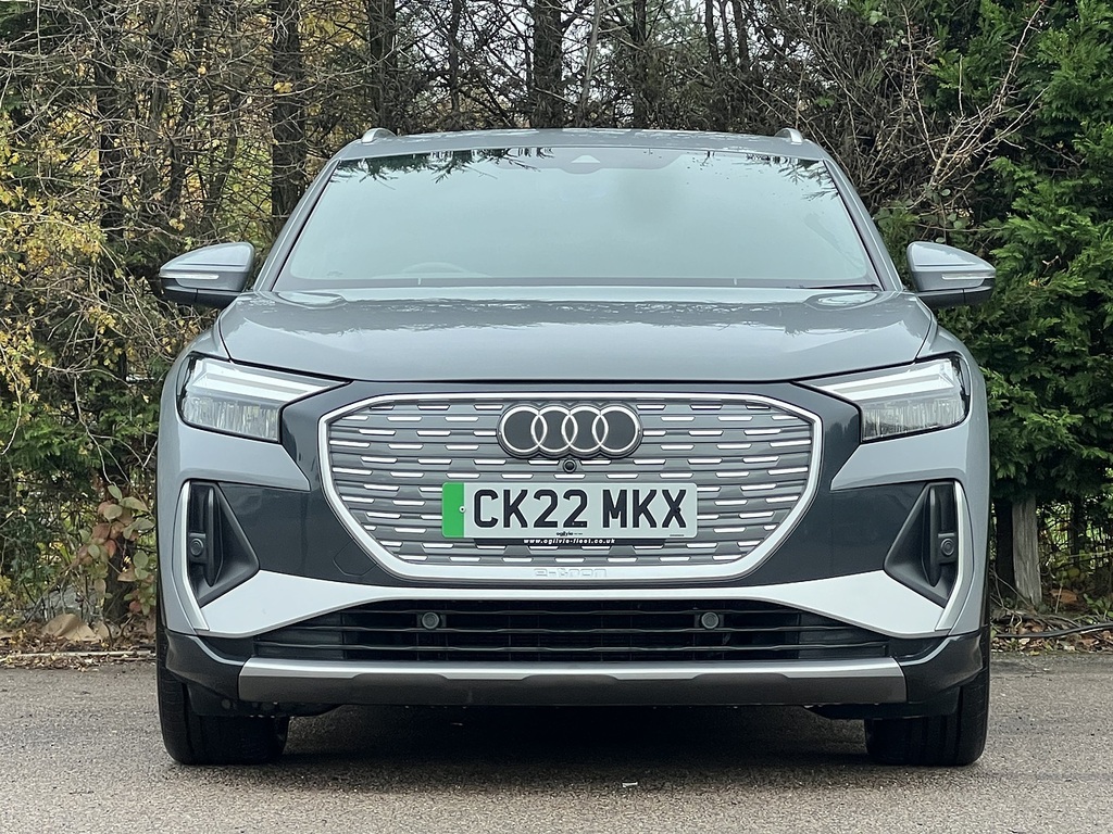 Audi Q4 E Tron 40 S Line Suv 82Kwh 204 Ps P CK22MKX Grey #3