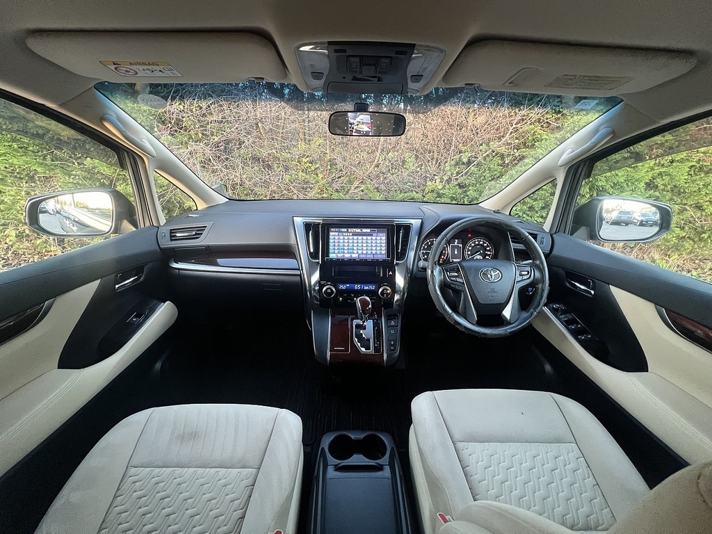 Toyota Vellfire 2.5X #2