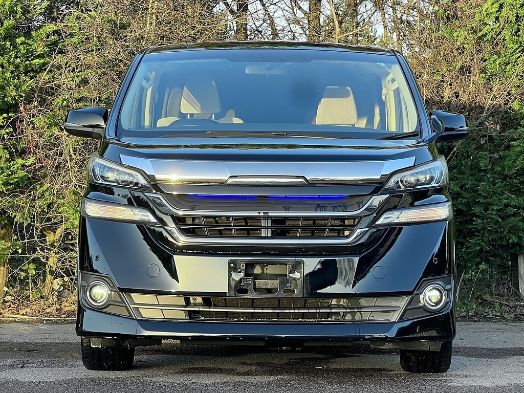 Toyota Vellfire 2.5X #4