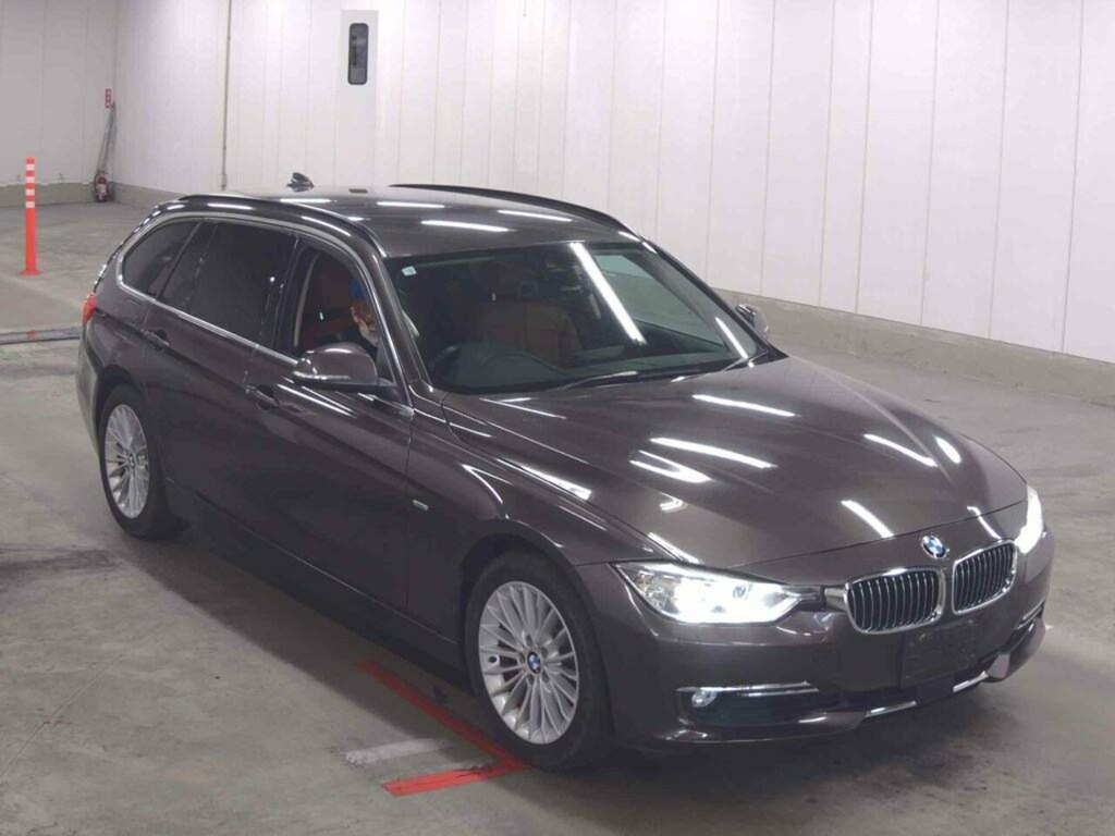 BMW 3 Series 320I Luxury Touring