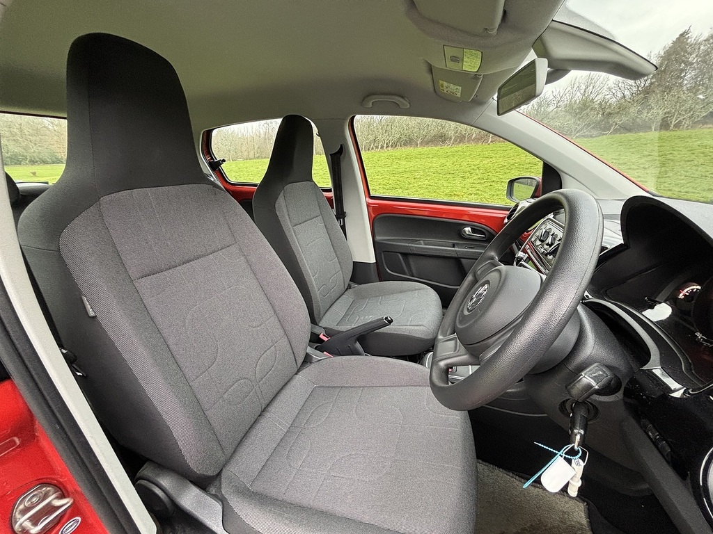 Volkswagen Up Move Up GN65EBK #6