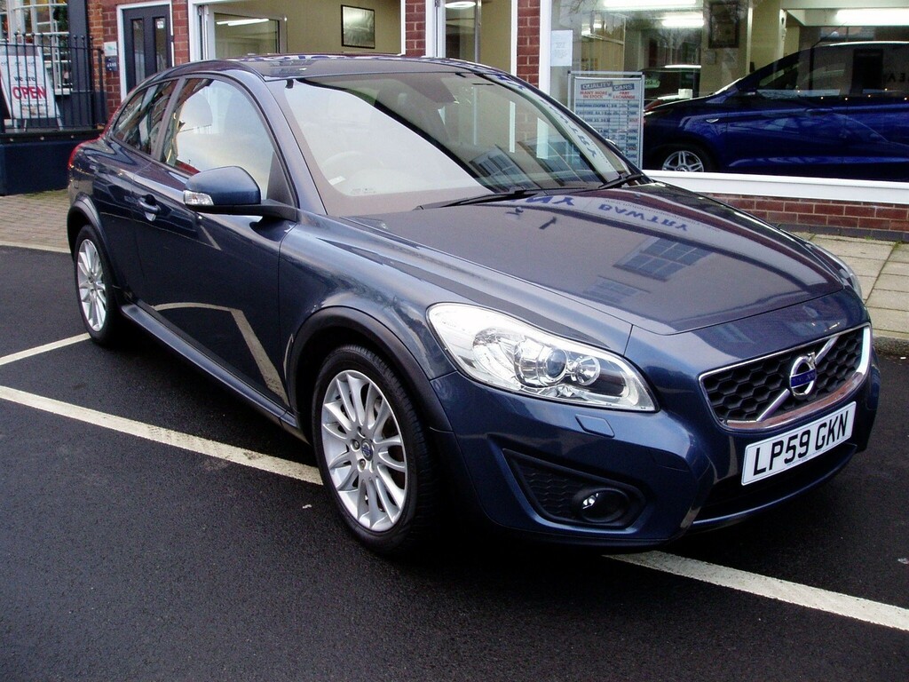 Volvo C30 2.0 Se Lux Sports Coupe Euro 5 #2