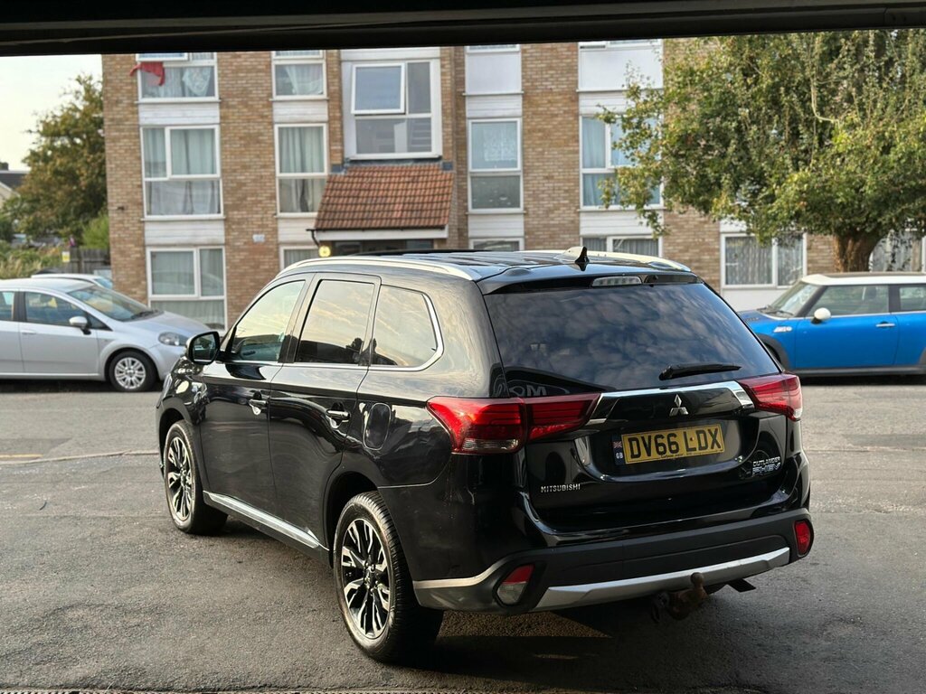 Mitsubishi Outlander 2.0H 12Kwh Gx4h Cvt 4Wd Euro 6 Ss DV66LDX Black #6