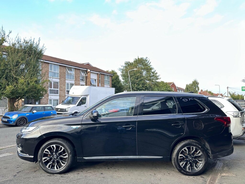 Mitsubishi Outlander 2.0H 12Kwh Gx4h Cvt 4Wd Euro 6 Ss DV66LDX Black #5