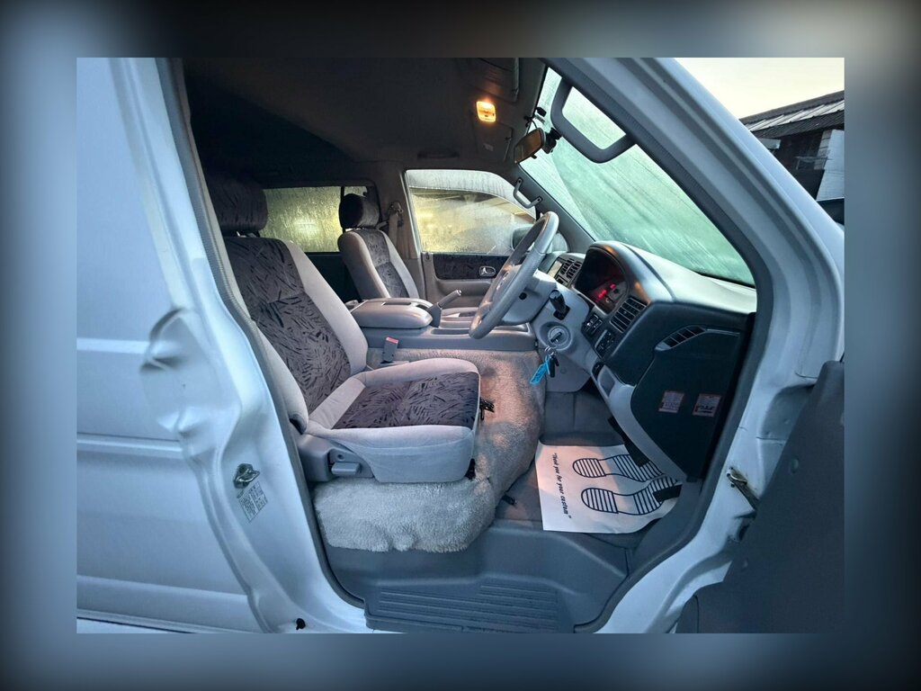 Mazda Bongo Mpv 202121 White #13
