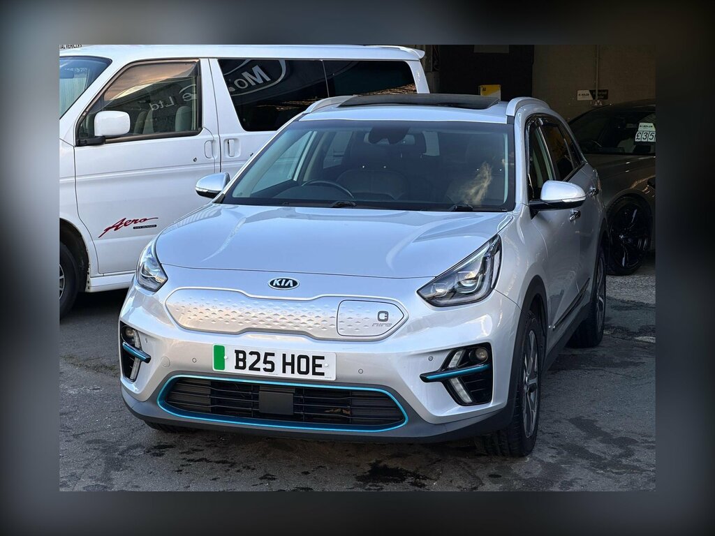 Kia e-Niro 64Kwh 4 B25HOE Silver #4