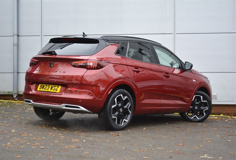 Vauxhall Grandland 1.6 14.2Kwh Ultimate Suv Plug-in Hybrid BW23WSZ Red #6