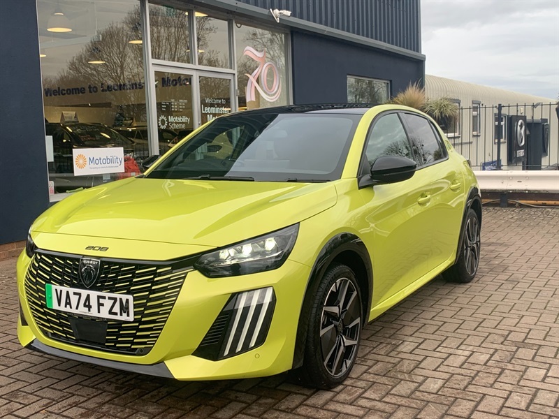 Peugeot e-208 50Kwh Gt Hatchback 7.4Kw Charge VA74FZM Yellow #3
