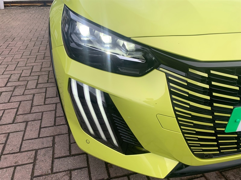 Peugeot e-208 50Kwh Gt Hatchback 7.4Kw Charge VA74FZM Yellow #5