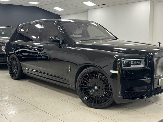 Rolls-Royce Cullinan 2022 6.75 V12 Black Badge Suv 4Wd Black #5