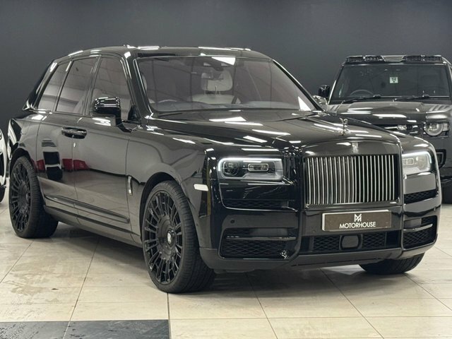 Rolls-Royce Cullinan 2022 6.75 V12 Black Badge Suv 4Wd Black #4