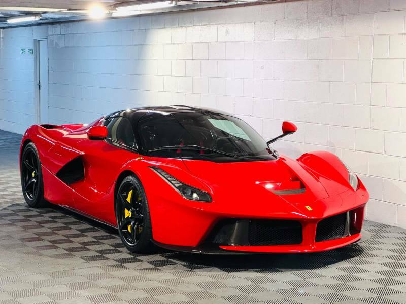 Ferrari LaFerrari - 2014 64 Red
