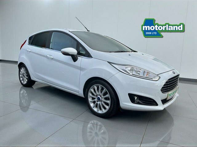 Ford Fiesta Ecoboost Titanium X Hatchback White