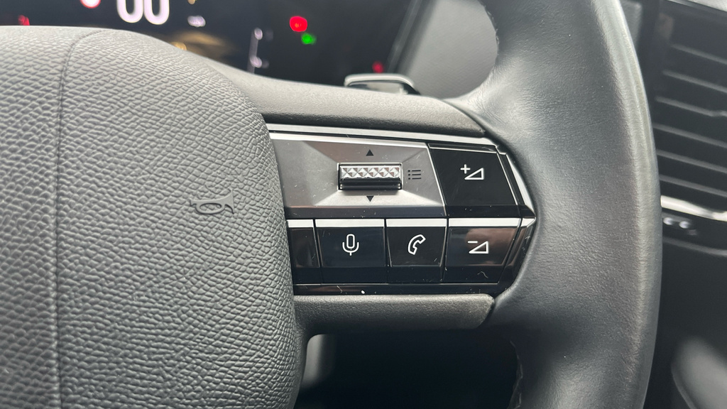 DS DS 4 Crossback 1.5L Performance Line Black #30