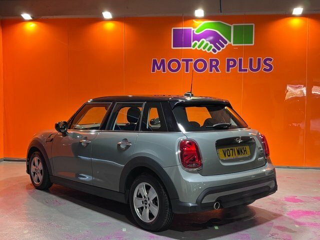 Mini Hatch 1.5 Cooper Classic Hatchback Eur VO71WKH Grey #4
