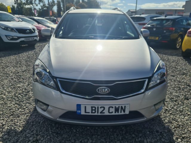 Kia Ceed 1.6 Crdi 3 Sports Wagon Euro 5 Silver #2