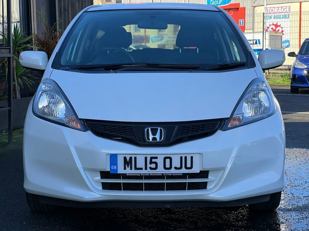 Honda Jazz 1.4L Es Plus ML15OJU White #2