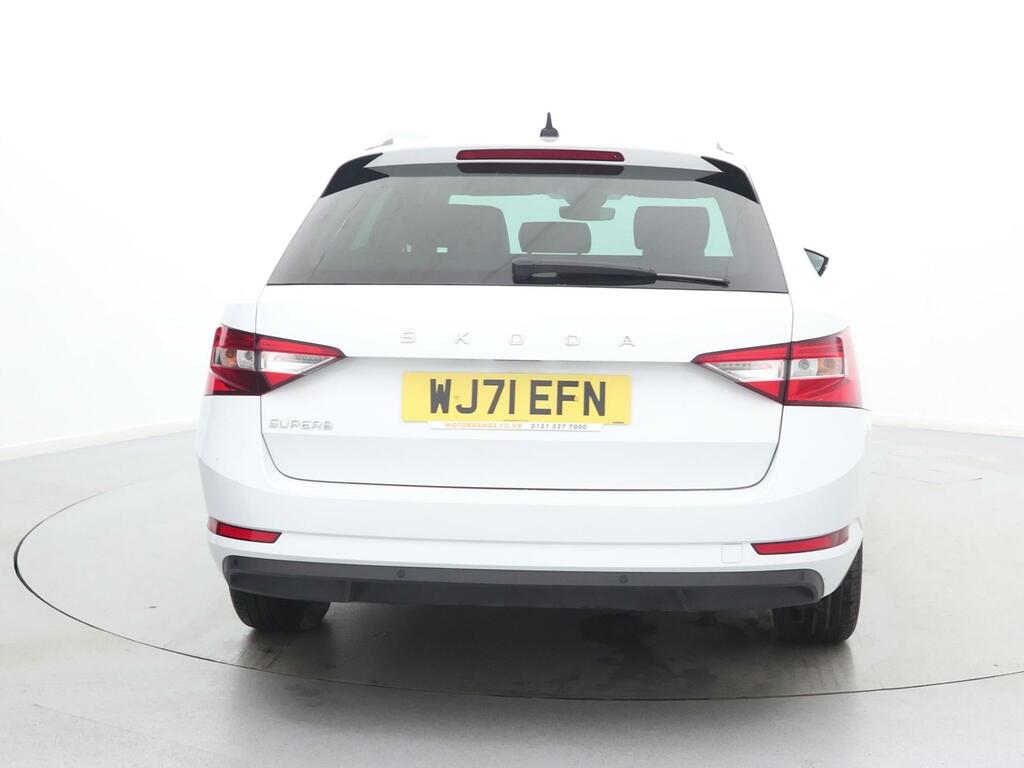 Skoda Superb 2.0 Tdi Cr Se Technology Dsg White #6