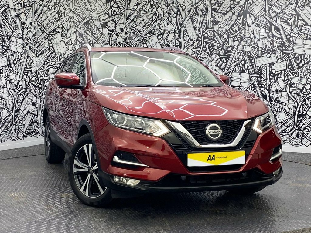 Nissan Qashqai 1.3L N-connecta Red