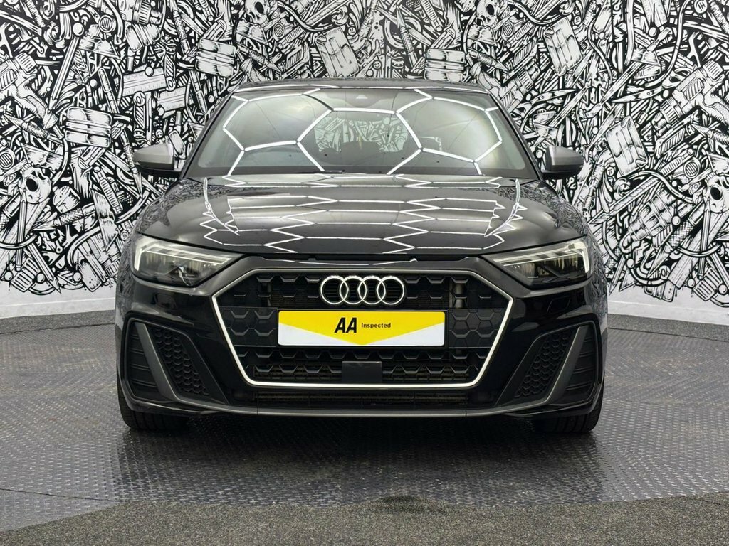 Audi A1 2L S Line Competition Black #2