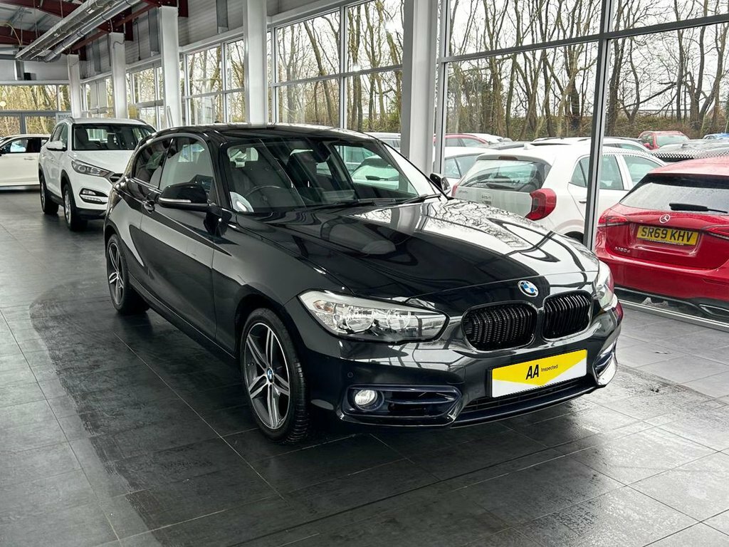 BMW 1 Series 1.5L Sport Black