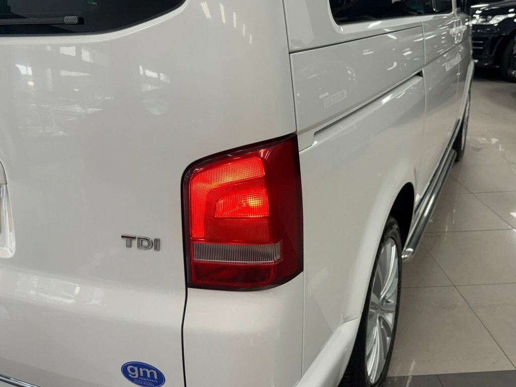 Volkswagen Caravelle 2L Executive White #5