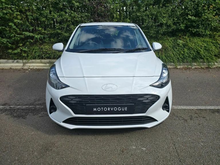 Hyundai I10 1.0 63 Premium Nav KN75PVV White #2