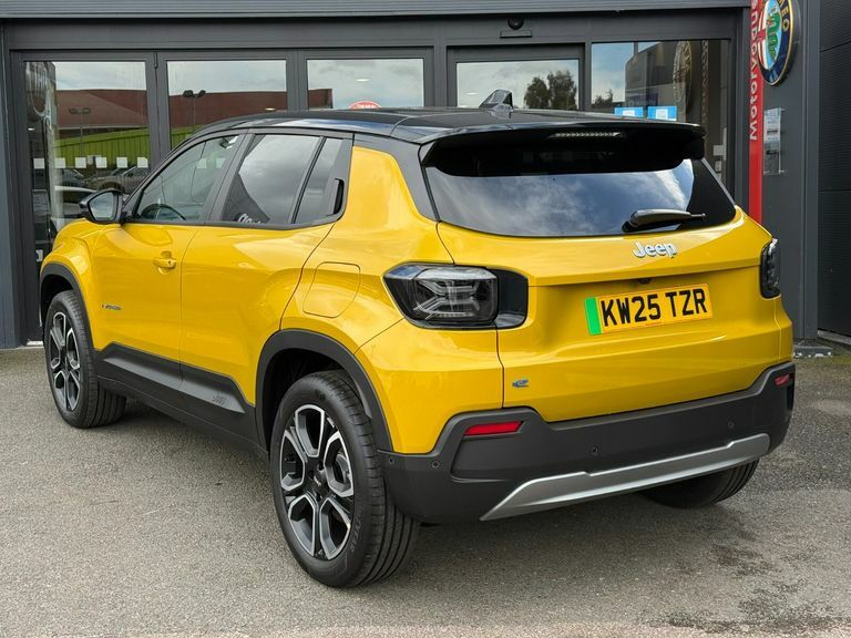 Jeep Avenger 115Kw Summit 54Kwh KW25TZR Yellow #4