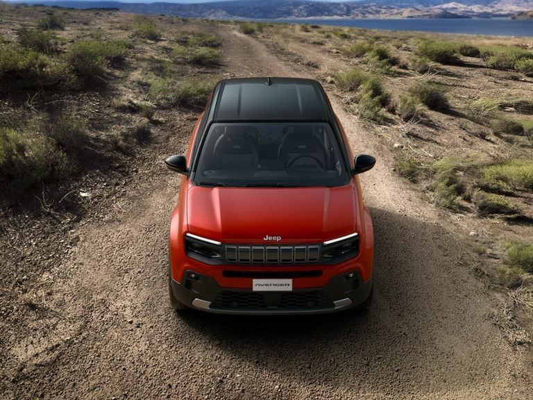 Jeep Avenger 115Kw E-summit 54Kwh Red #4
