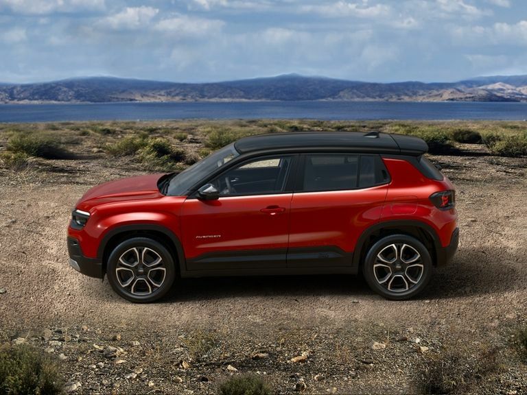 Jeep Avenger 115Kw E-summit 54Kwh Red #3