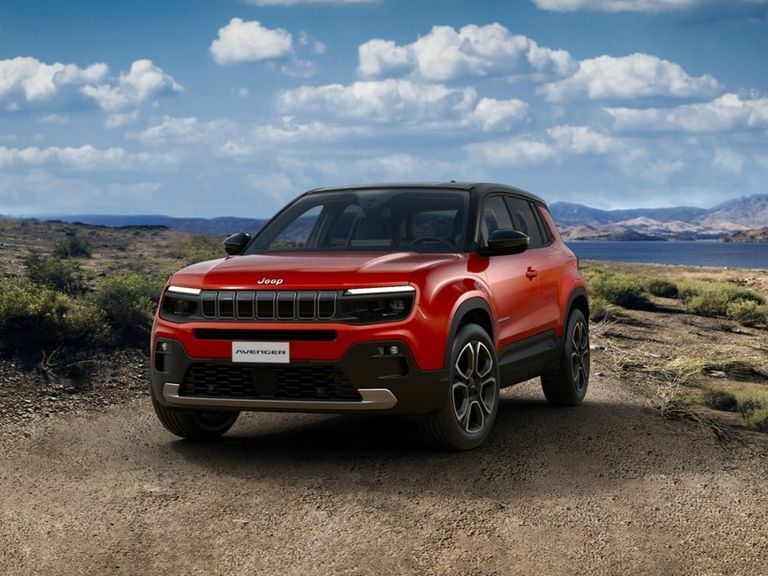 Jeep Avenger 115Kw E-summit 54Kwh Red