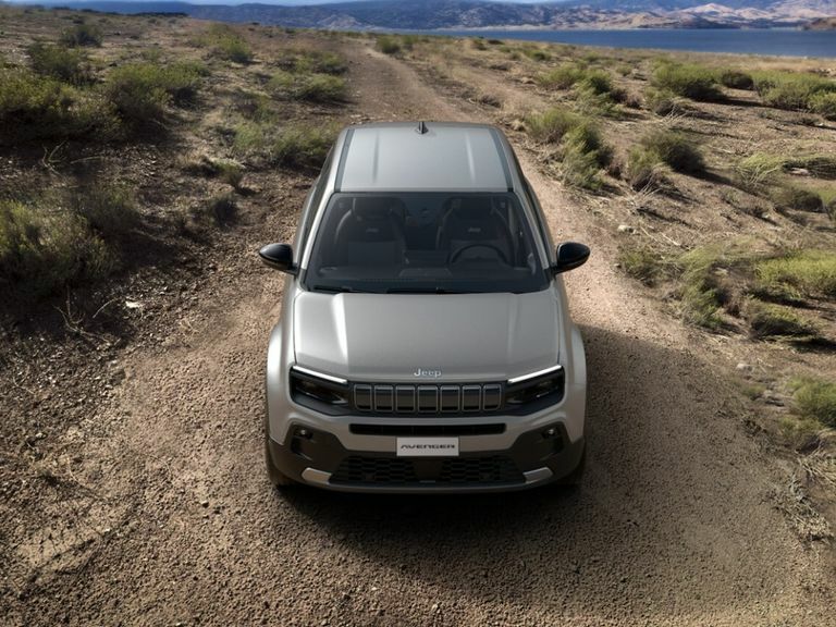Jeep Avenger 115Kw E-summit 54Kwh #4