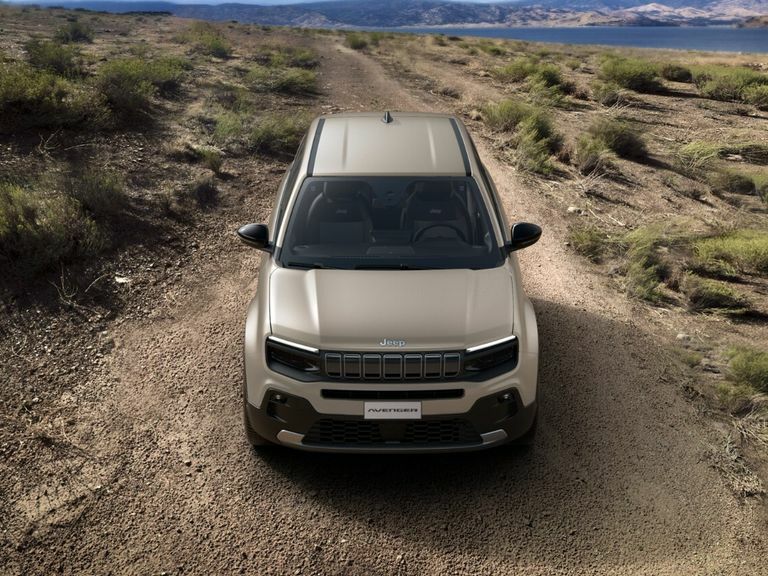 Jeep Avenger 115Kw E-altitude 54Kwh   #4