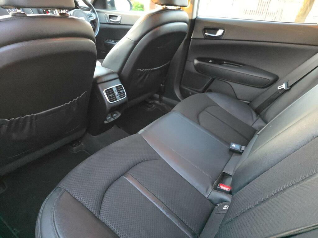 Kia Optima 1.7 Crdi 3 Sportswagon Euro 6 S Red #2