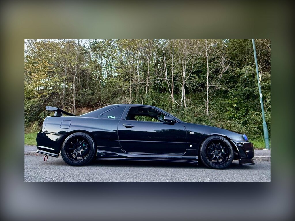 Nissan Skyline R34 2.6 Gtr V Spec Black #3