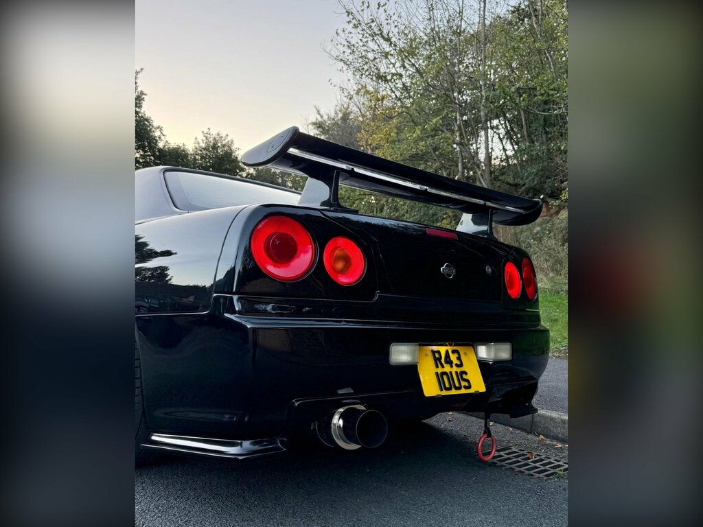 Nissan Skyline R34 2.6 Gtr V Spec Black #40